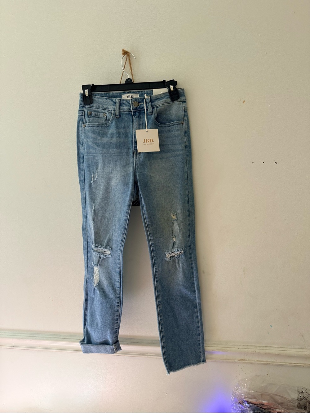 NWT JBD Distressed Women's Straight Jeans